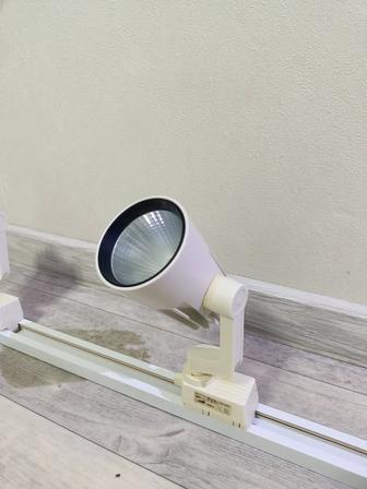 Продам бра потолочный светодиодный прожектор светильник