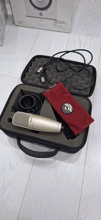 Продам студийный микрофон shure ksm32