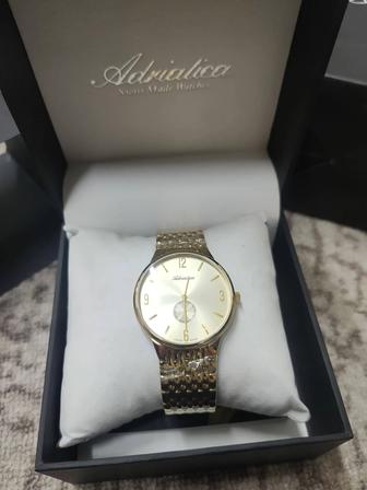 Продаю новые часы швейцарской фирмы Adriatica