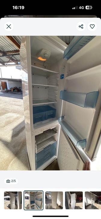 Продам холодильник