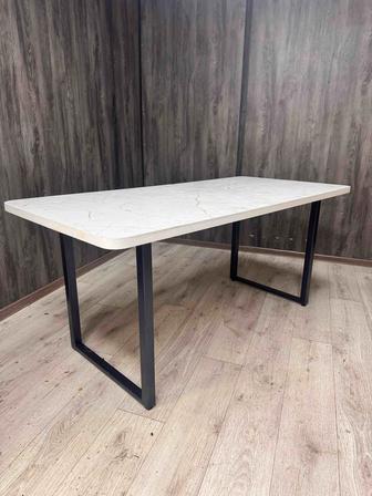 Стол для кухни и для офиса