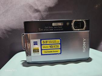 Цифровой фотоаппарат Sony