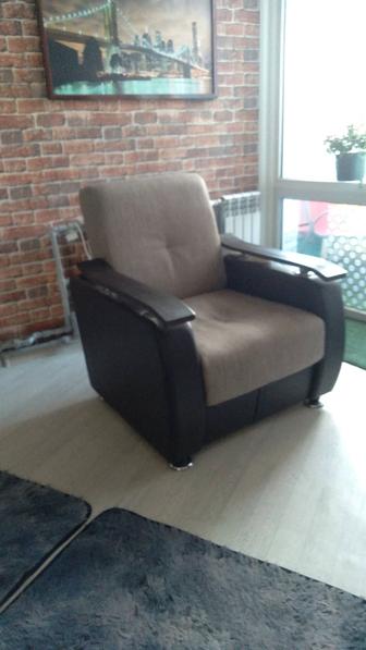 Продам кресло новое