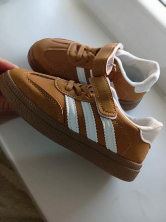 Детские ботинки