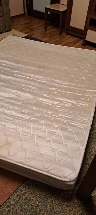 Матрас 1,6 на 2,00