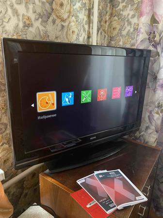 Срочно продам жк Телевизор vestel lcd 32