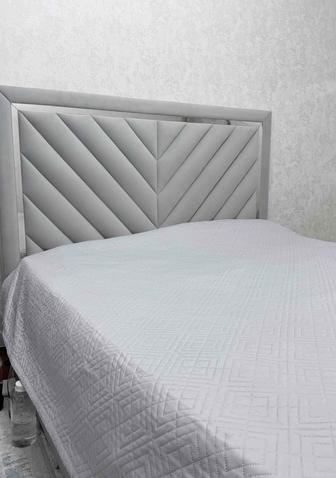 Продается двуспальная кровать