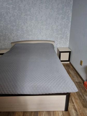 Двуспальная кровать