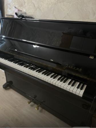 Продам пианино Элегия