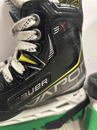 Коньки Bauer Vapor Y12D