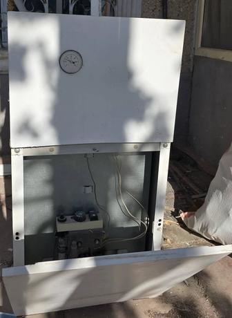 Котел отопительный напольный б/у