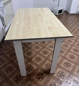 Продам новый стол