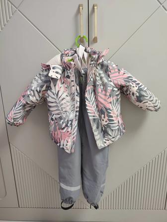 Зимний комплект куртка и штаны на лямках 92 размер