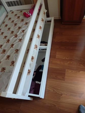 Продам детскую кровать