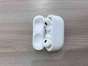 Наушники Apple AirPods Pro 2 with Type-C/Wireless Charging белый