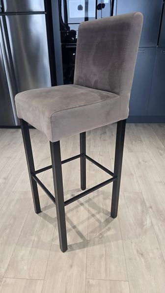 Барные стулья 2 шт