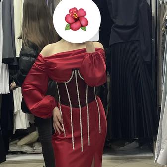 Стильный черный корсет со стразами
