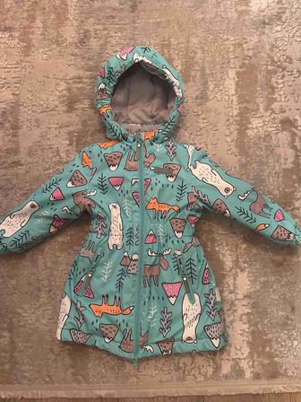 Продам детскую куртку на девочку