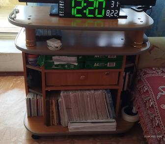 Тумбочка под ТВ