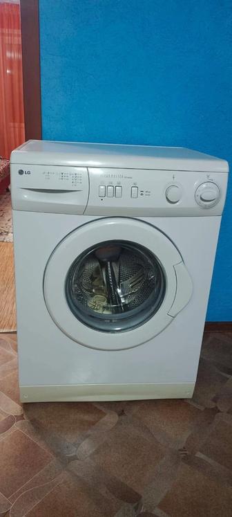 Продам стиральную машину автомат