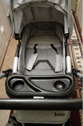 Детская прогулочная коляска