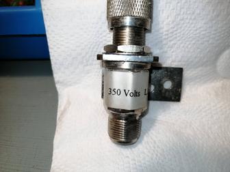 Коаксиальный грозо-разрядник (для антенн).