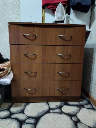 Комод продам б.у