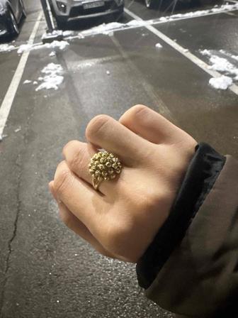 Продам кольцо итальянское золото