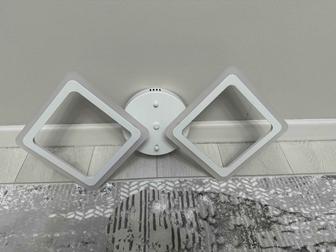 Продам люстру