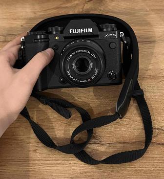 сегодня продам Fujifilm xt-5