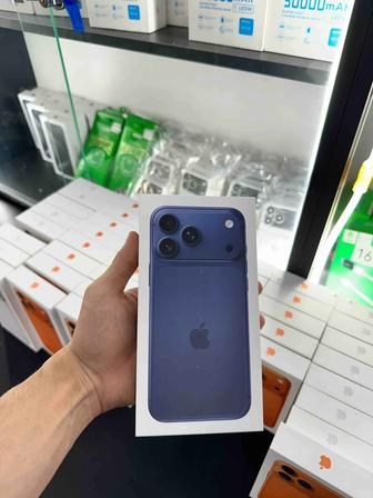 iPhone 17 pro 256 blue