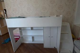 Продам комплект детской мебели