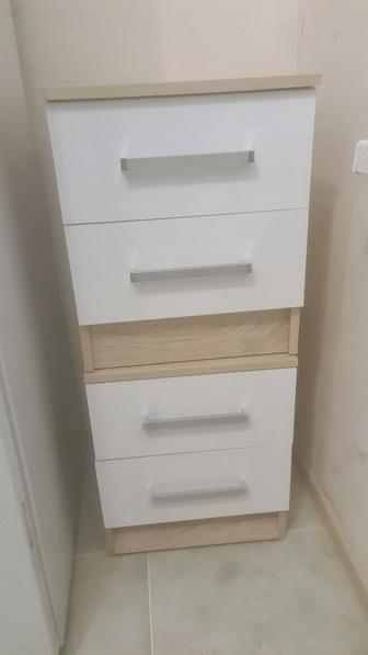 Прикроватные тумбы 2шт