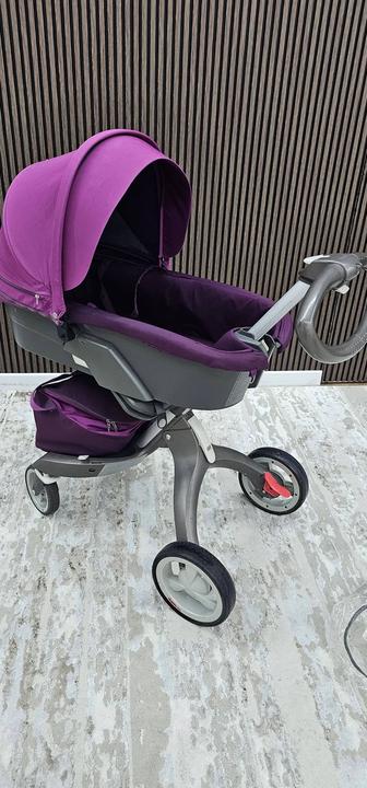 Продам коляску Stokke Xplory