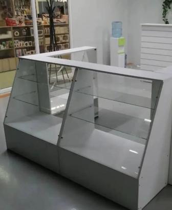 Прадам витрину