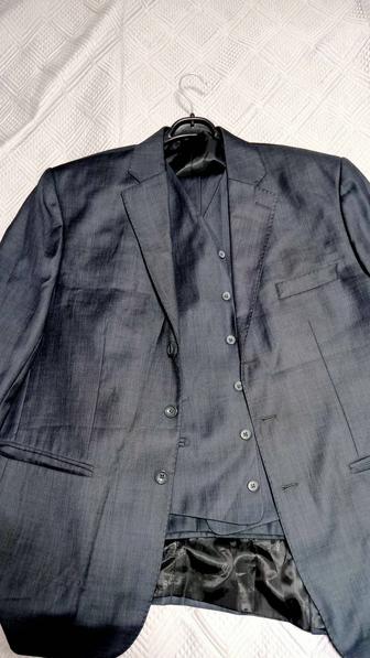 Продам костюм двойка новый