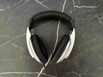 Наушники Behringer HPM1000