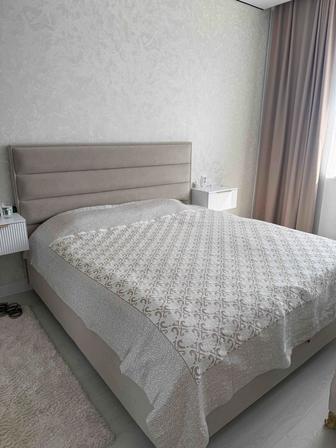 Продается двух спальная кровать