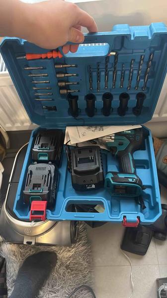 Продается инструмент Гайковерт 2в1 шуруповерт