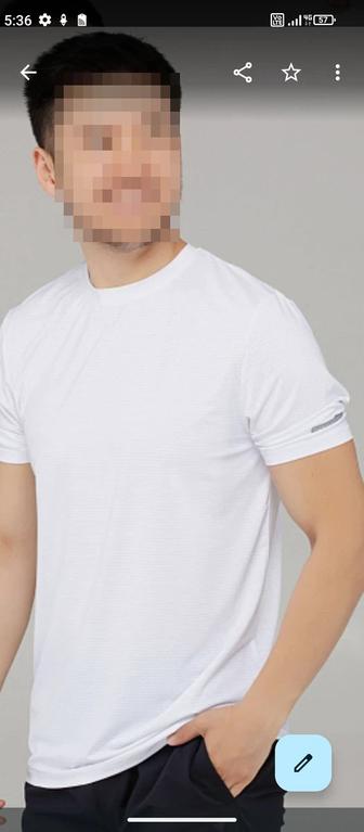 Продам мужские футболки