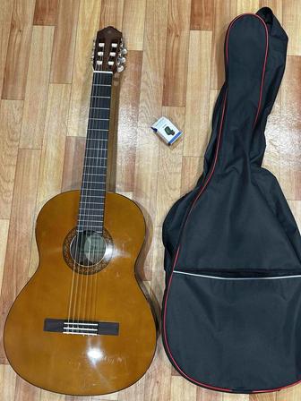 классическая гитара yamaha c40