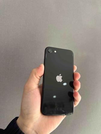 Айфон Се 64 гб АКБ 100%