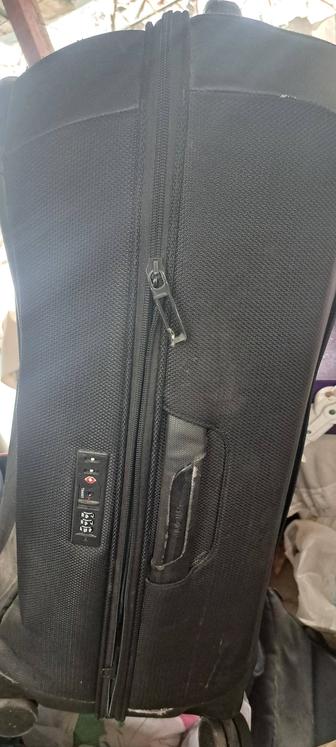 Продам чемодан дорожный