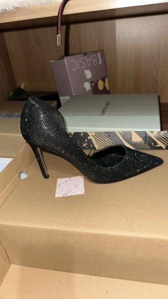 Продам туфли летние фирмы манго