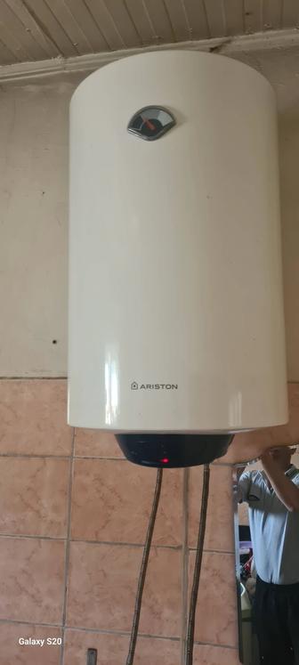 Продам Аристон 2 шт водонагреватель