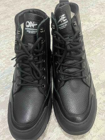 Продам зимние сапоги