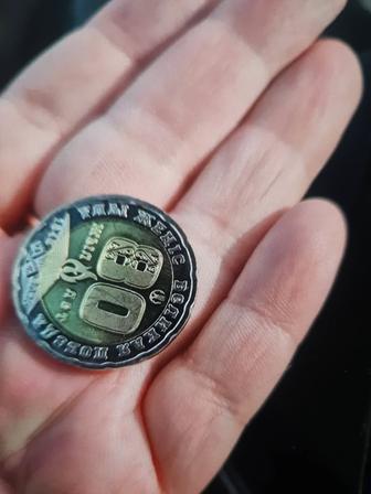 Продаю коллекционную монету 200 тг