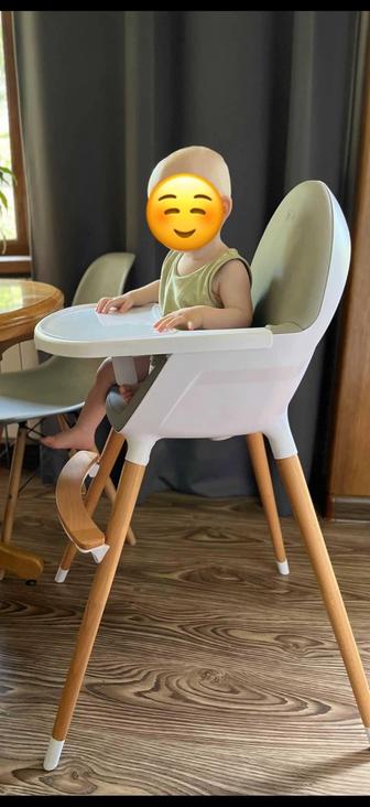 Детский стульчик для кормления