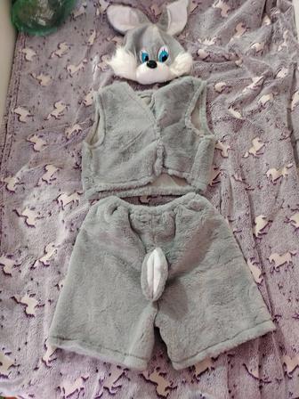 Продам новогодний костюм зайчика