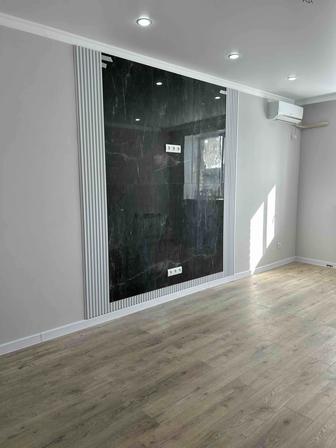 Установка бамбук панели. Гибкий мрамор. Лувер. ПВХ панели.